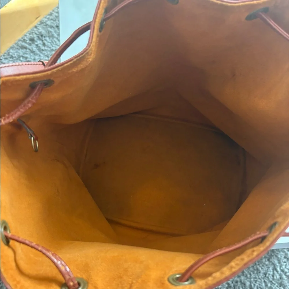 Louis Vuitton Brown Epi Bucket Bag - Picture 9 of 16